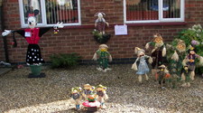 Click to Enlarge this image of a Harpole Scarecrow (2008_2/100_2575.jpg)