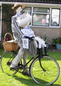 Click to Enlarge this image of a Harpole Scarecrow (2008_2/100_2601.jpg)