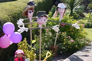 Click to Enlarge this image of a Harpole Scarecrow (2009/148.jpg)