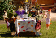 Click to Enlarge this image of a Harpole Scarecrow (2009_2/13.jpg)